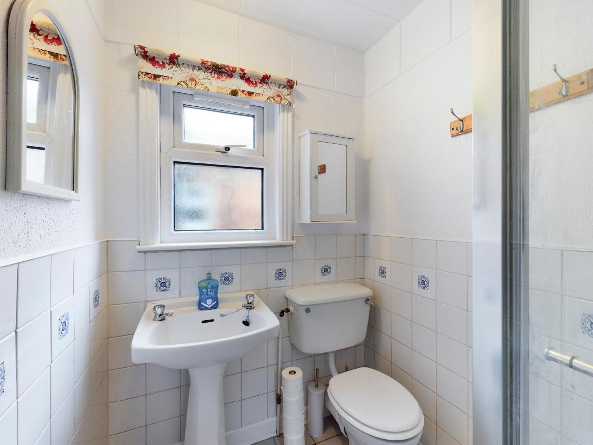 Cheerful 3 Bedroom Home With Free Parking And Wifi Chester Exterior photo