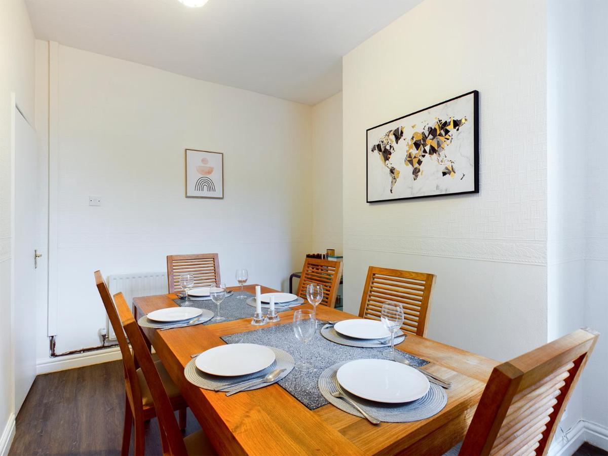 Cheerful 3 Bedroom Home With Free Parking And Wifi Chester Exterior photo